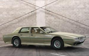 Aston Martin Lagonda by Tickford